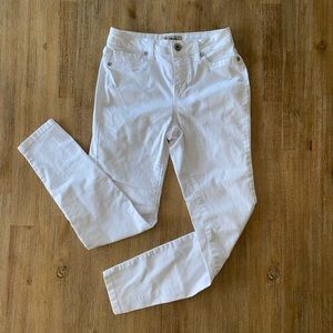 ✨BLUE SPICE White Jeans